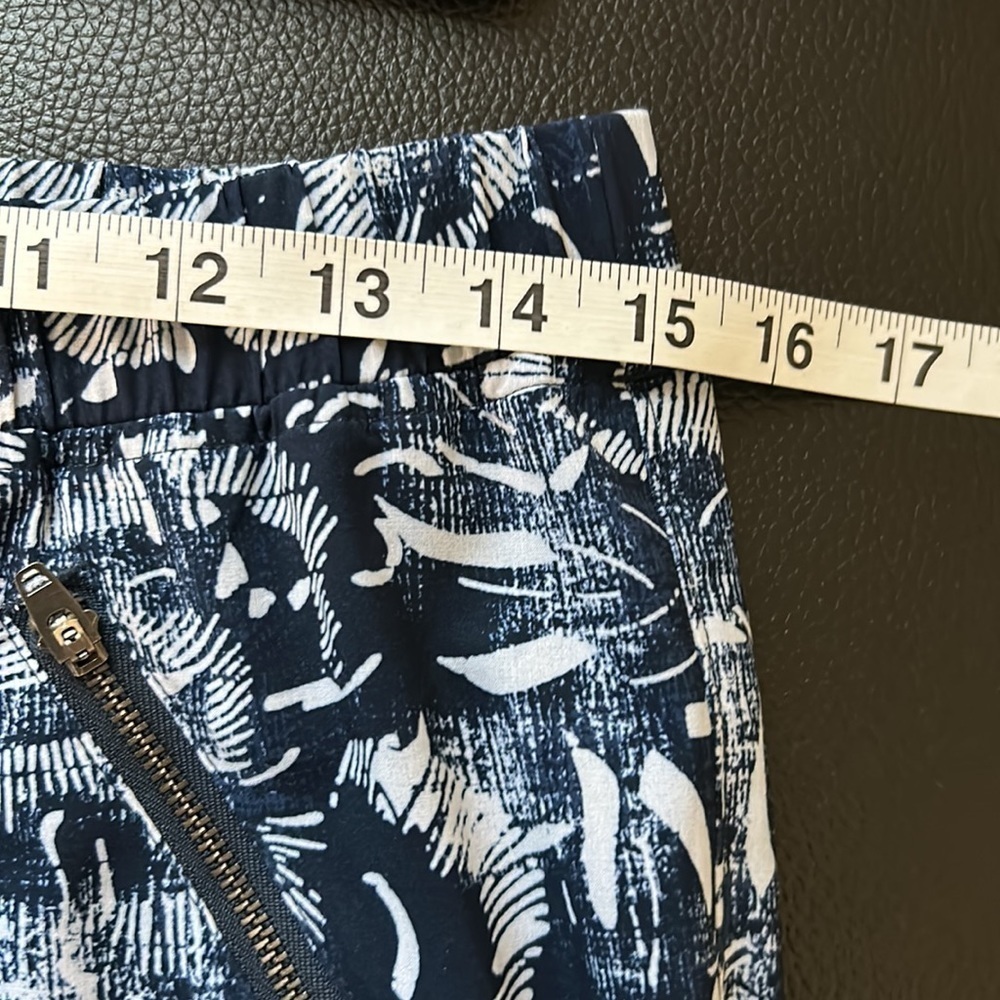 Athleta Ariel Aspire Printed Pant Jogger Blue Floral Lightweight stretch Size 10 - Picture 15 of 16